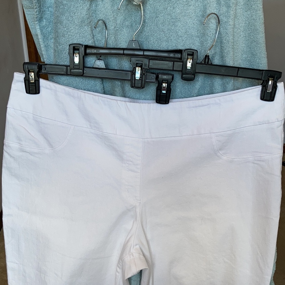 3/$45 RUBY rd scalloped hemline white Capri ends mid calf size 24W - Picture 6 of 17